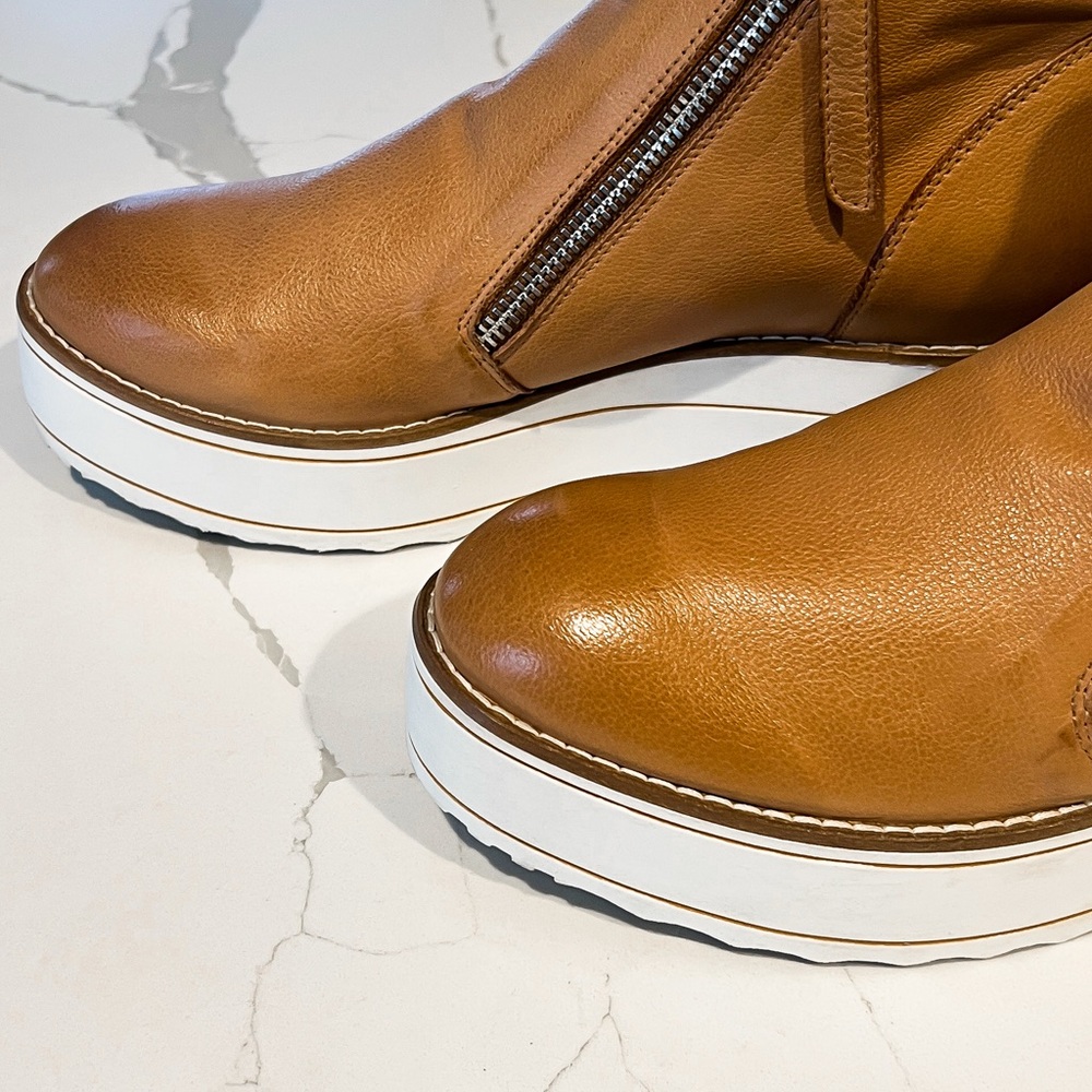 Anthropologie Silent D Nene Tan White Leather Ankle Wedge Boot EU 38 US 7 7.5 - Picture 9 of 16